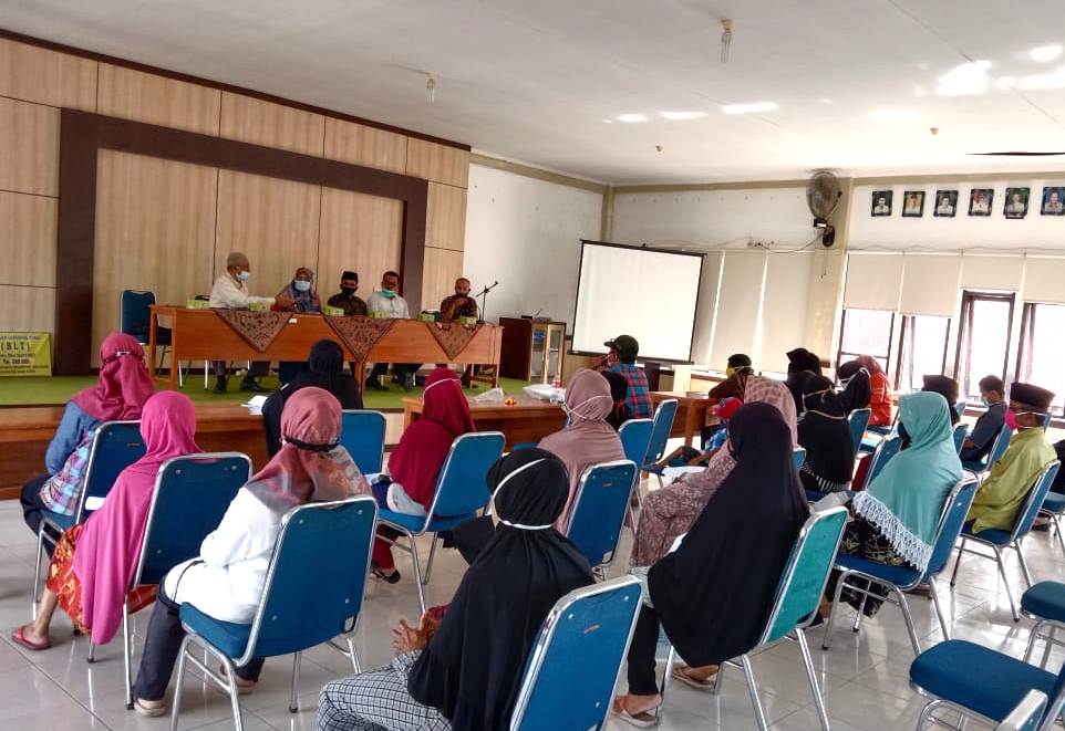 PENYALURAN BANTUAN LANGSUNG TUNAI (KPM) DANA DESA PENYALURAN BANTUAN LANGSUNG TUNAI (KPM) DANA DESA