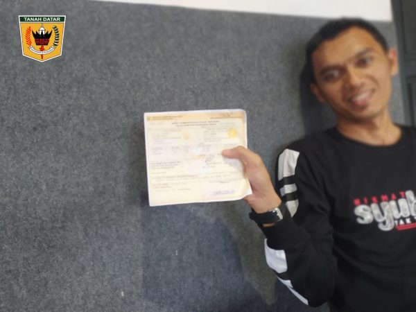 Pengurusan Administrasi Pemnag Baringin membawa lunas PBB