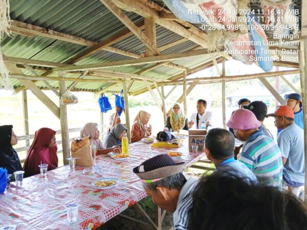 DT.PETO KAYO RAPAT PERTEMUAN BERSAMA KELOMPOK TANI SAWAH KARAMBIE